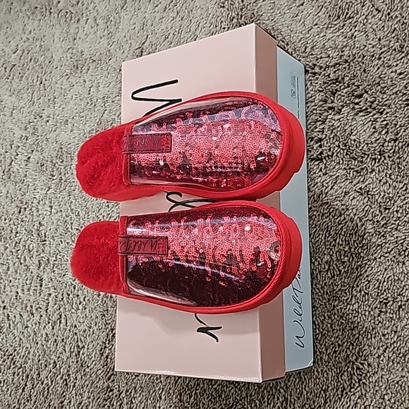 Wild Pair Portiaa Vinyl Slippers, Red Sequin - Picture 5 of 11